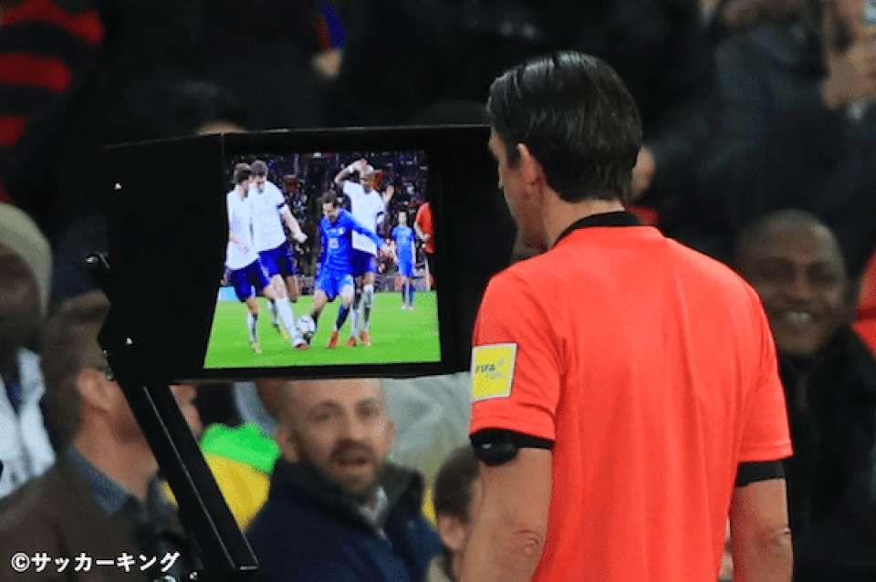 VAR(サッカー ビデオ判定)