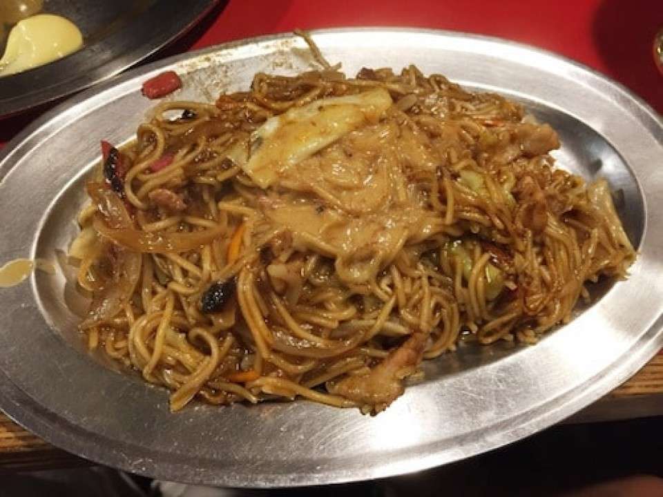 福岡県の名物「焼きラーメン」の魅力・特徴!