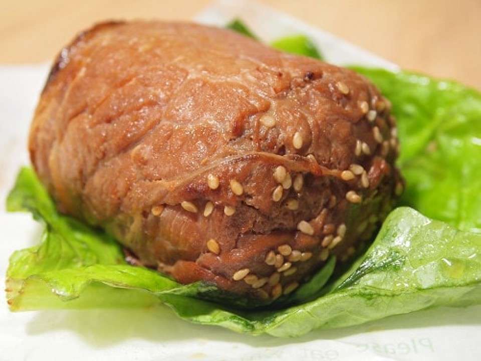 宮崎名物「肉巻きおにぎり」の魅力・特徴！
