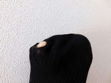 【靴下に穴】捨てる派の意見！