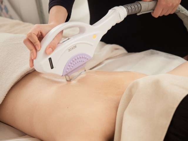 ## 【エステ脱毛vs医療脱毛】エステ脱毛の特徴