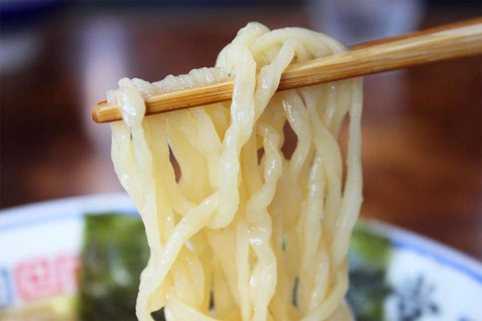 白河ラーメンは多加水麺