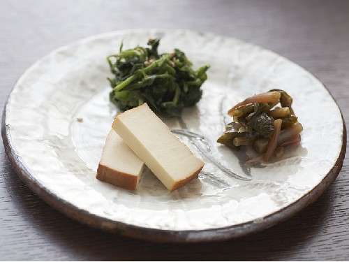 【母袋燻り豆腐】の商品紹介
