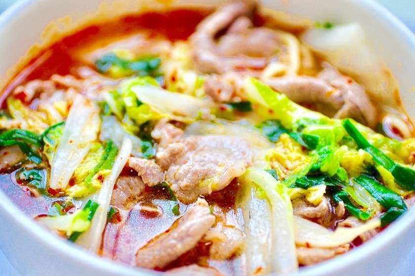 天理ラーメンといえば、炒めた具材！