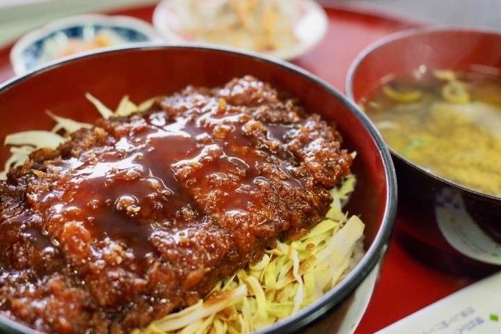 【ソースカツ丼】の特徴・魅力