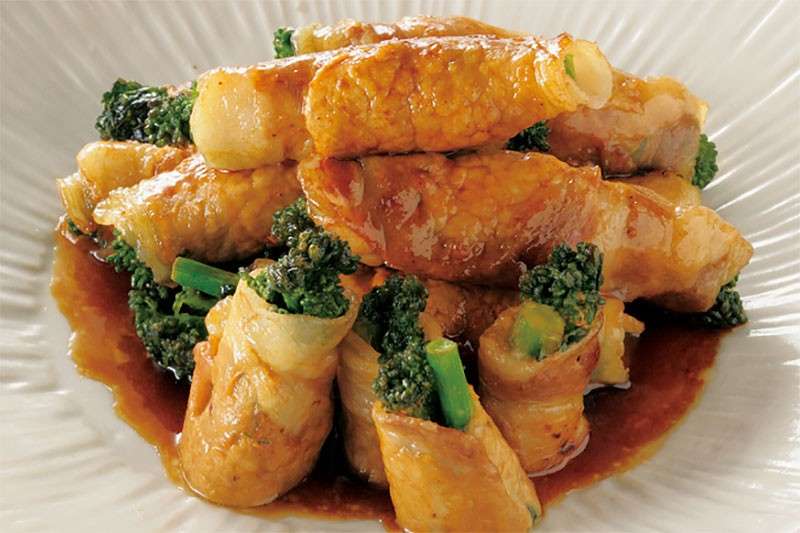 豚バラ肉で肉巻き！