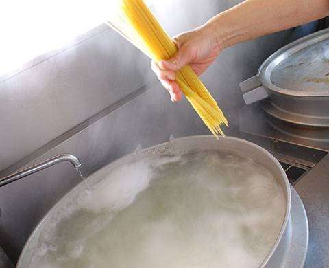 【洋麺屋五右衛門】の特徴