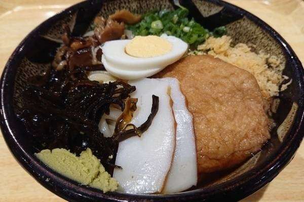 岡山県のぶっかけうどんはアレンジが豊富