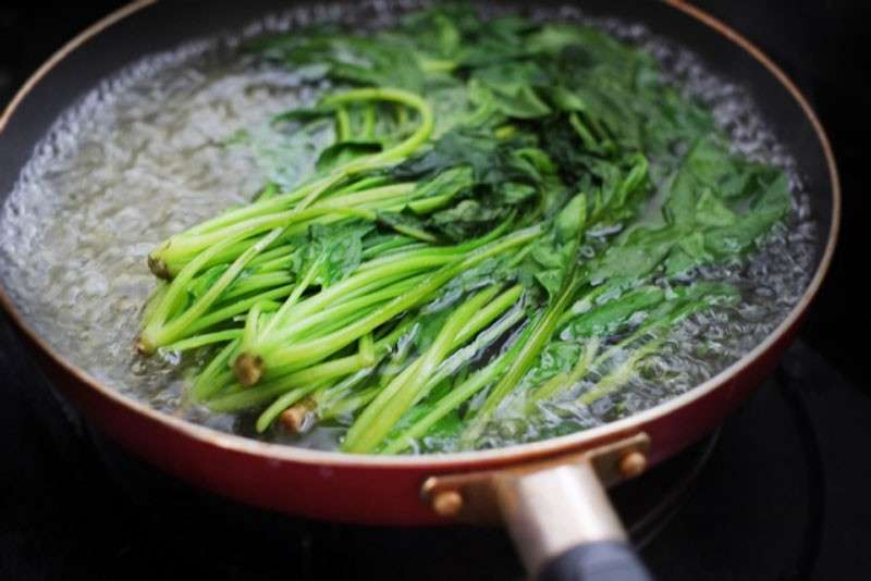 砂糖で茹でる!