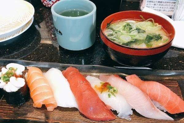 【すし銚子丸】は好き嫌いが分かれる？