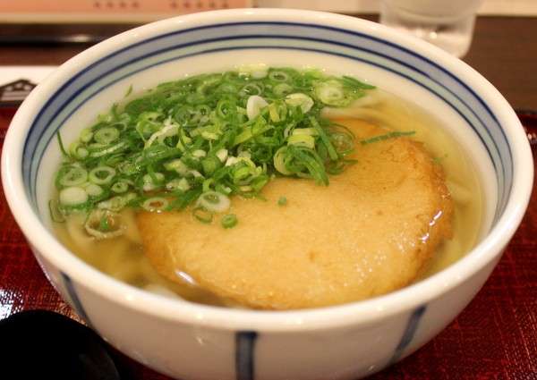 【丸天うどん】は好き嫌いが分かれる？