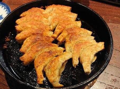 【鉄鍋餃子】の評判