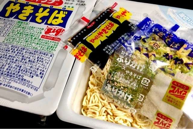  ペヤングソースやきそばの特徴