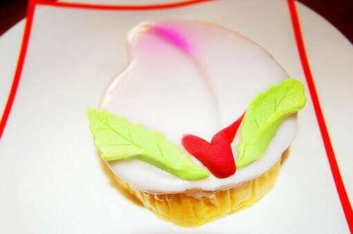 【桃カステラ】の特徴・魅力