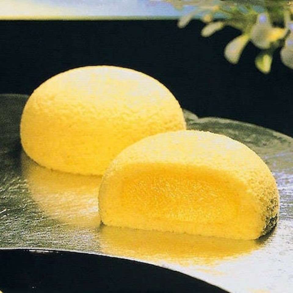 宮城県の名物「萩の月」
