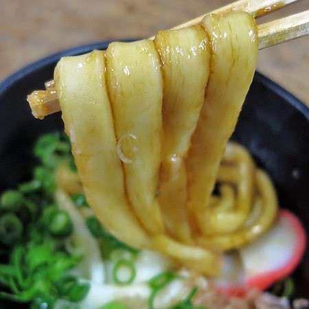 三重県の名物「伊勢うどん」